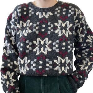 Vintage 1990s Embassy Row Hand Knit Snowflake Wool Chunky Overszied Sweater Sz L